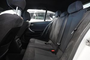 BMW 118 bild 6