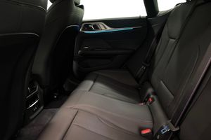 BMW i4 bild 11