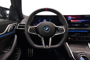 BMW i4 bild 9