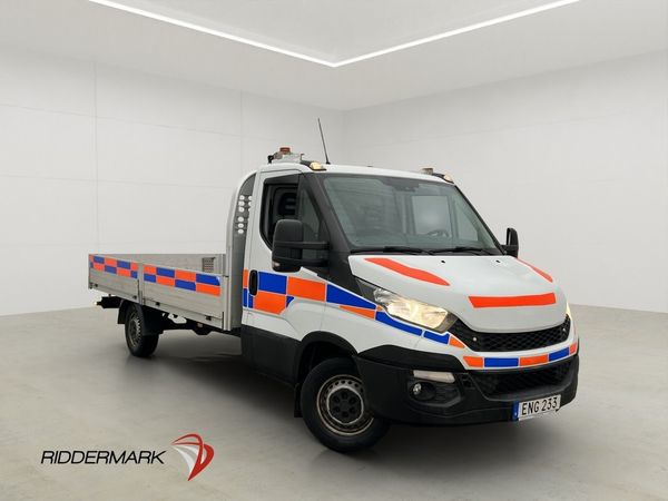 Iveco Daily 2.3JTD L4 FLAKBIL Ny-Kamrem Värmare Drag Moms - 2015
