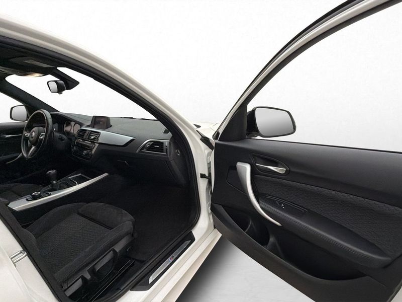 BMW 118 bild 25