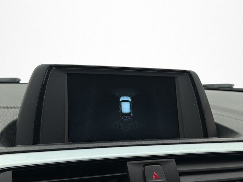 BMW 118 bild 20
