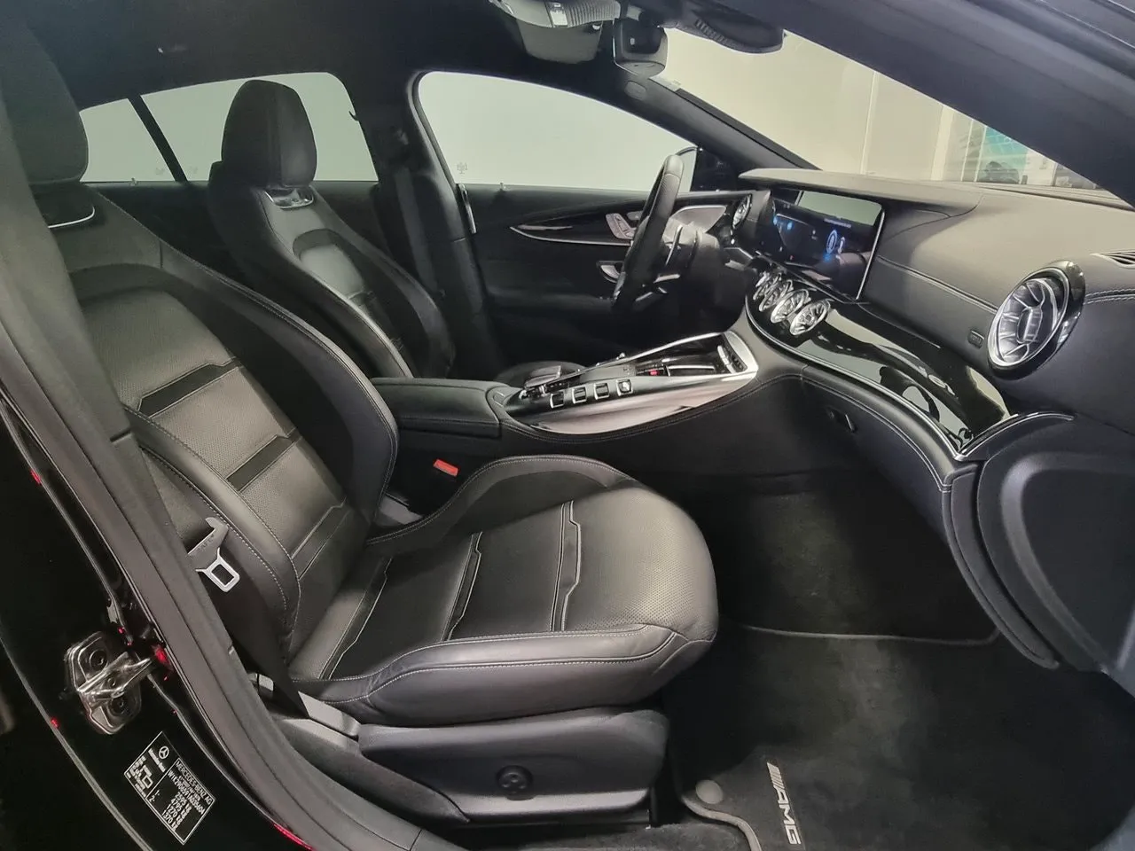 Mercedes AMG GT bild 7