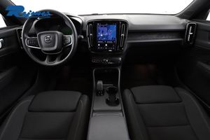 Volvo EX40 bild 2