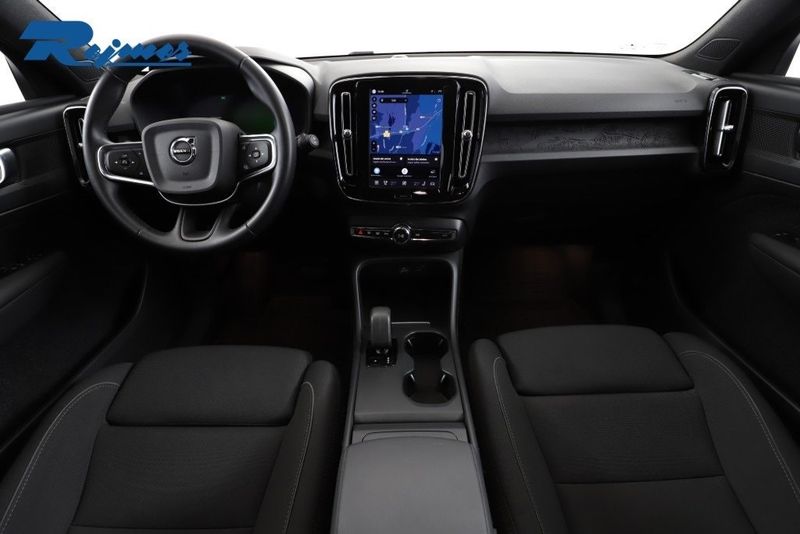 Volvo EX40 bild 2