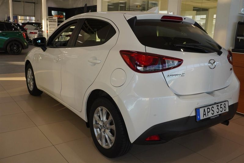 Mazda 2 bild 7