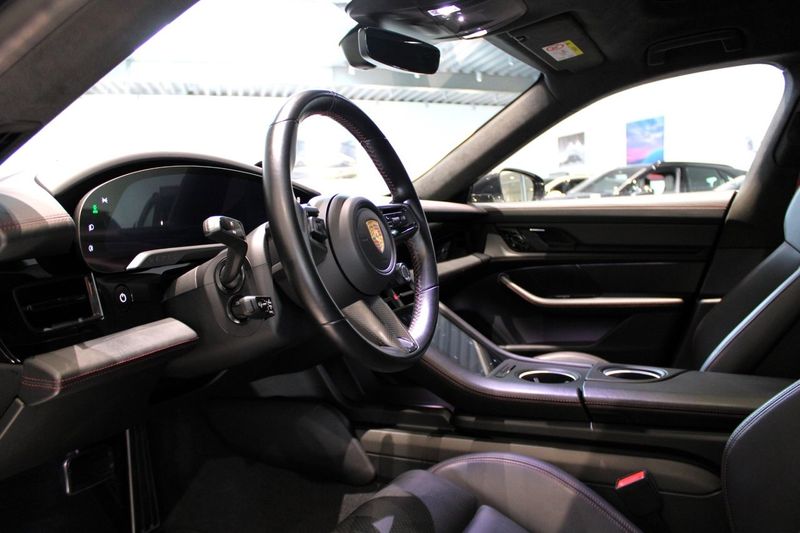 Porsche Taycan bild 3