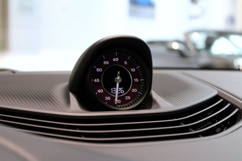 Porsche Taycan bild 14