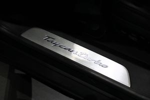Porsche Taycan bild 8