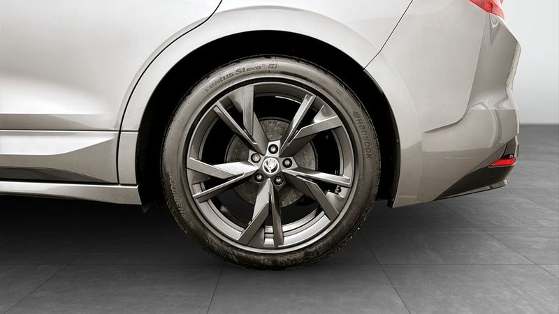 Skoda Enyaq bild 6