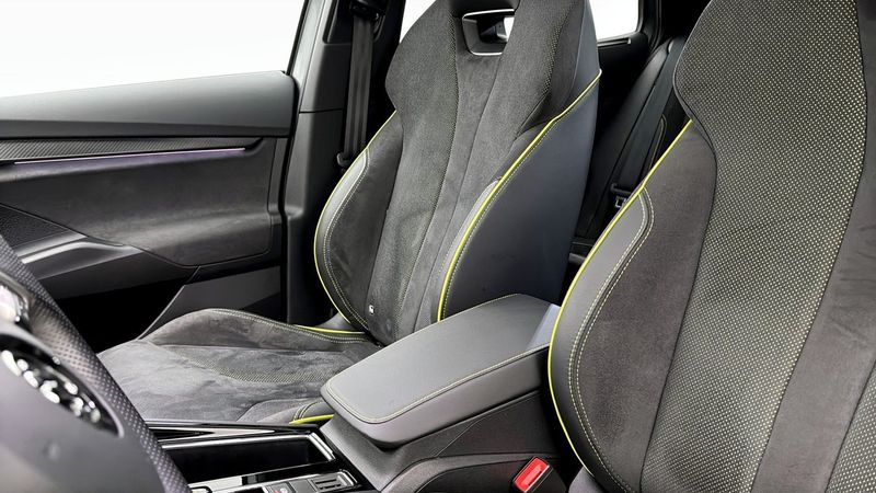 Skoda Enyaq bild 8
