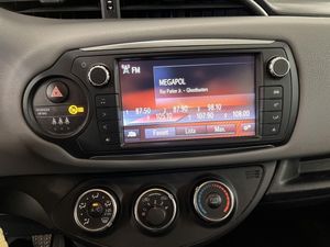 Toyota Yaris bild 15