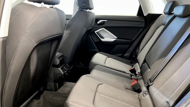 Audi Q3 bild 11