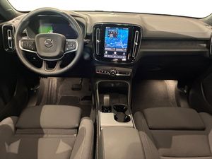 Volvo EX40 bild 5