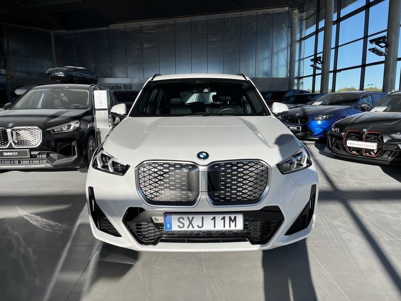 BMW iX1 bild 2