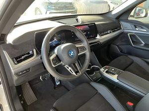 BMW iX1 bild 5