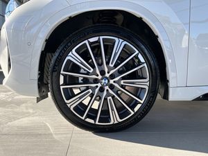 BMW iX1 bild 4