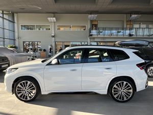 BMW iX1 bild 3