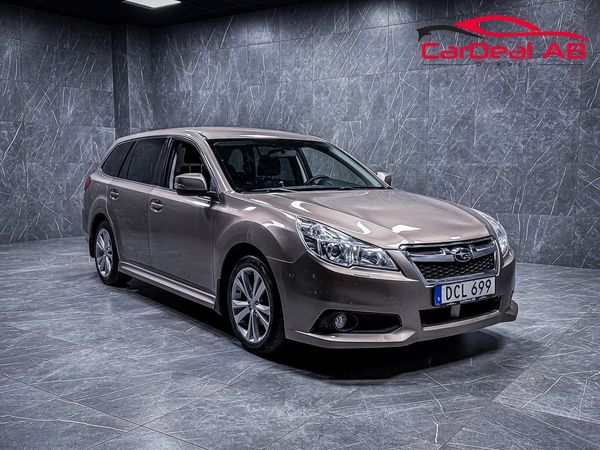 Subaru Legacy Wagon 2.5 4WD Backkamera Ombyggt Högtalarsystem - 2014