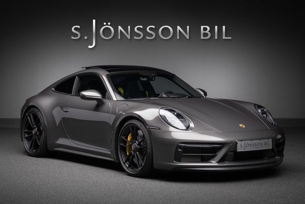 Porsche 992 911 Carrera 4 GTS / Utrustad för 367.200 kr - 2024