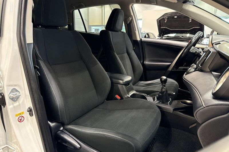 Toyota RAV4 bild 19