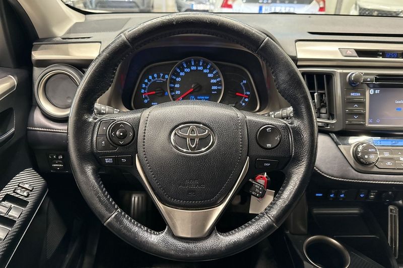 Toyota RAV4 bild 10