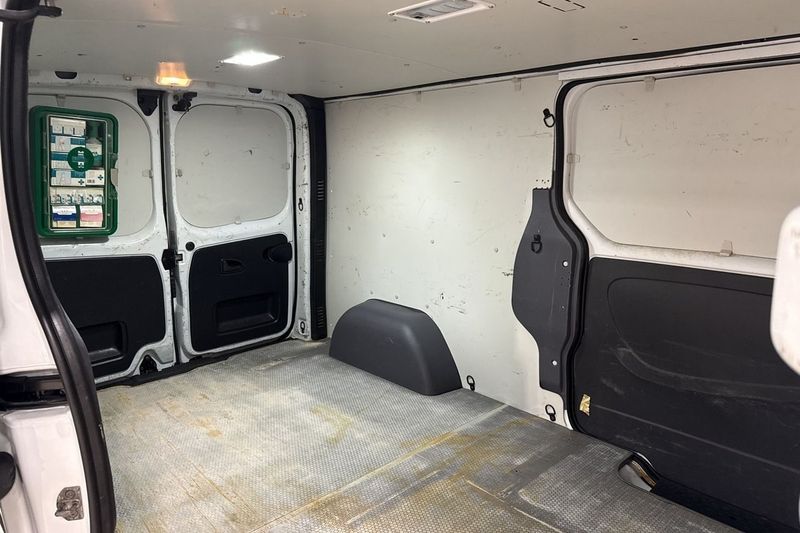 Renault Trafic bild 19