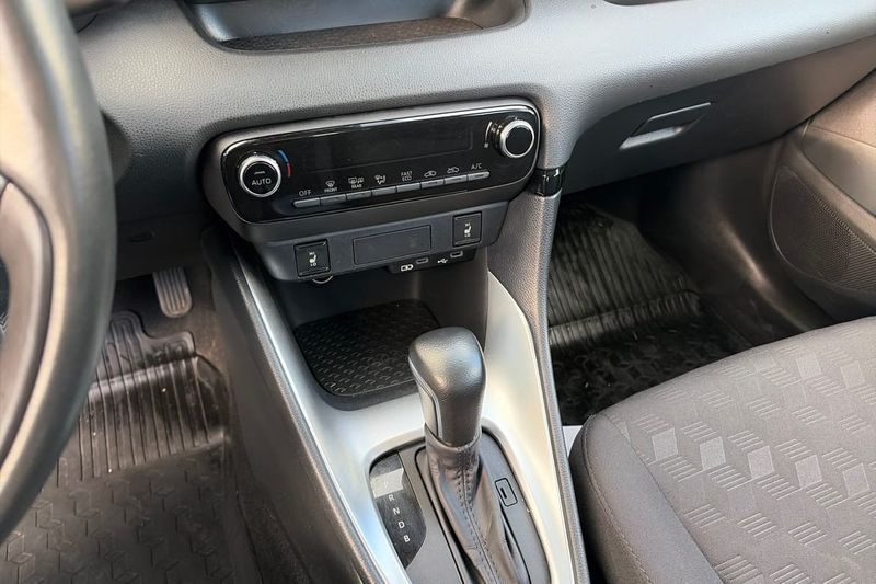 Toyota Yaris bild 21