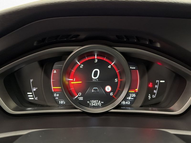 Volvo V40 bild 17