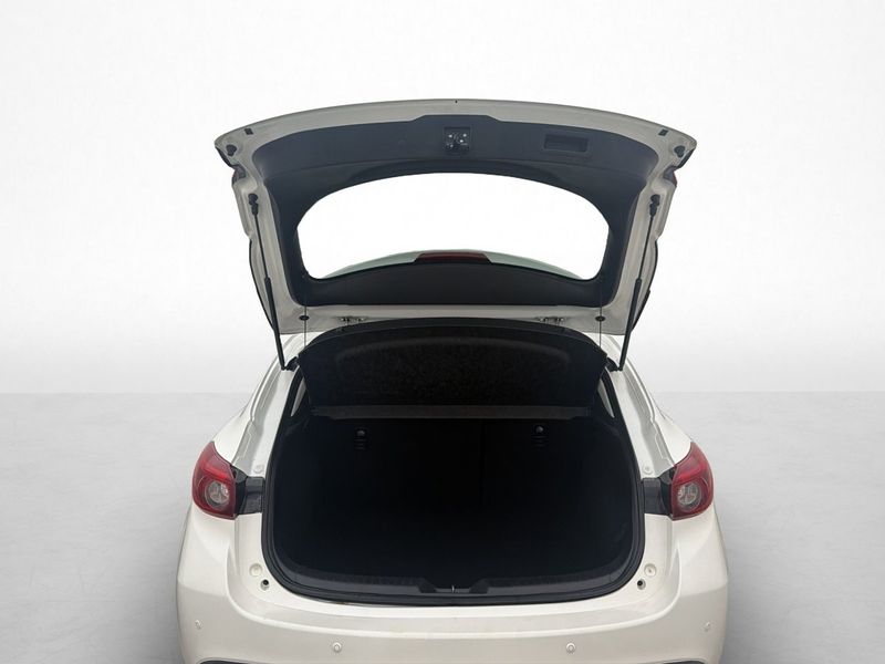 Mazda 3 bild 8