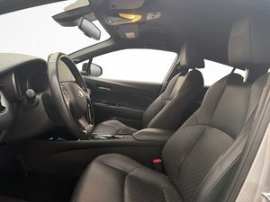 Toyota C-HR bild 12