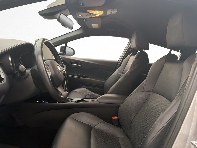 Toyota C-HR bild 12
