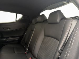 Toyota C-HR bild 15