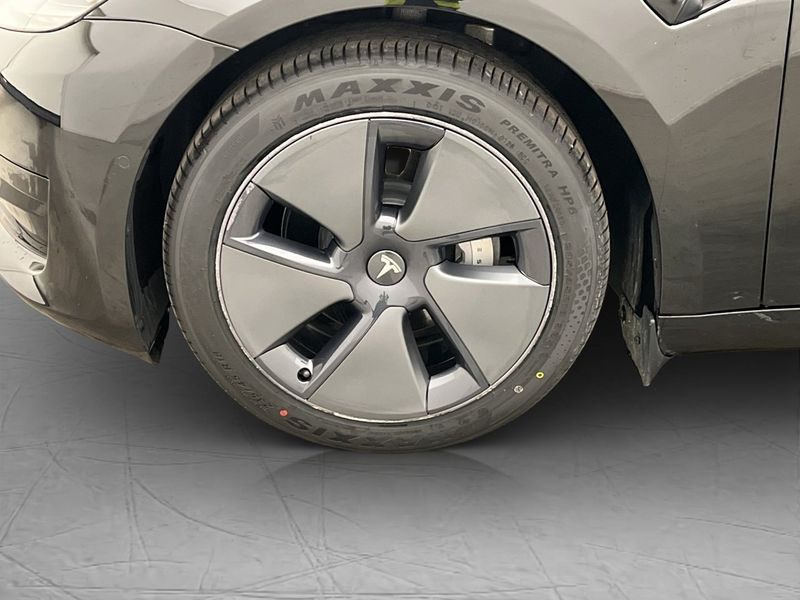 Tesla Model 3 bild 32