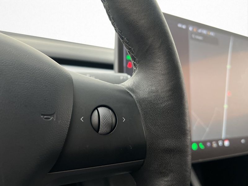 Tesla Model 3 bild 21