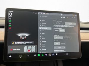 Tesla Model 3 bild 28