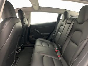 Tesla Model 3 bild 16