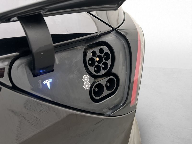 Tesla Model 3 bild 10