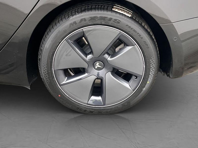 Tesla Model 3 bild 33