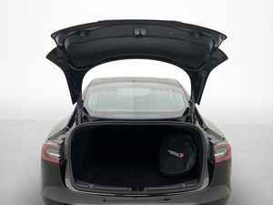 Tesla Model 3 bild 11