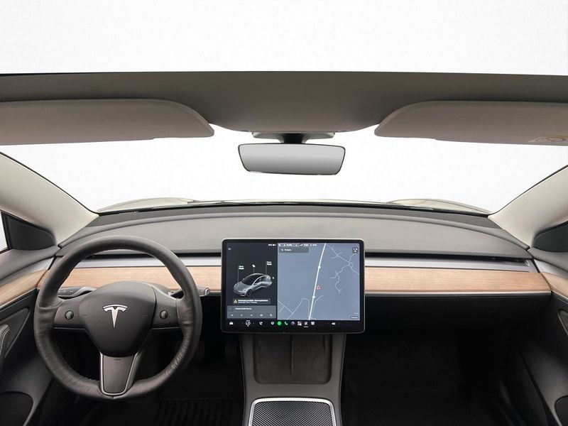 Tesla Model 3 bild 18