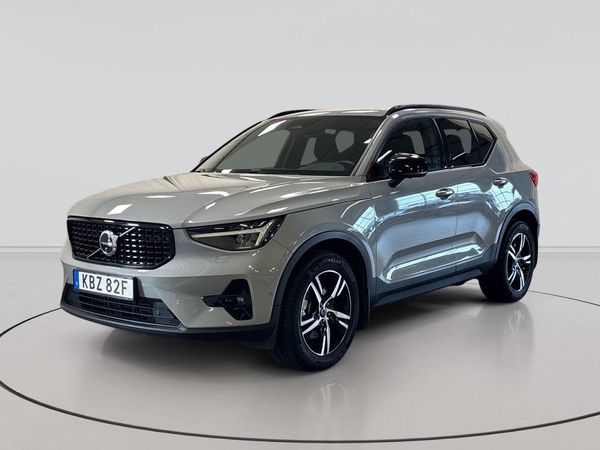 Volvo XC40 B3 FWD Bensin Plus Dark - 2025