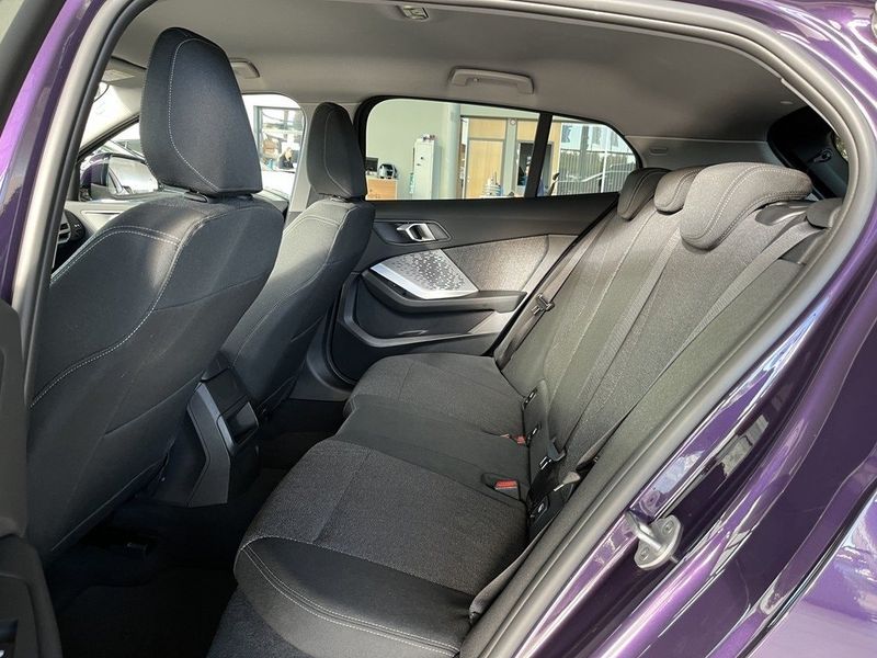 BMW 120 bild 11