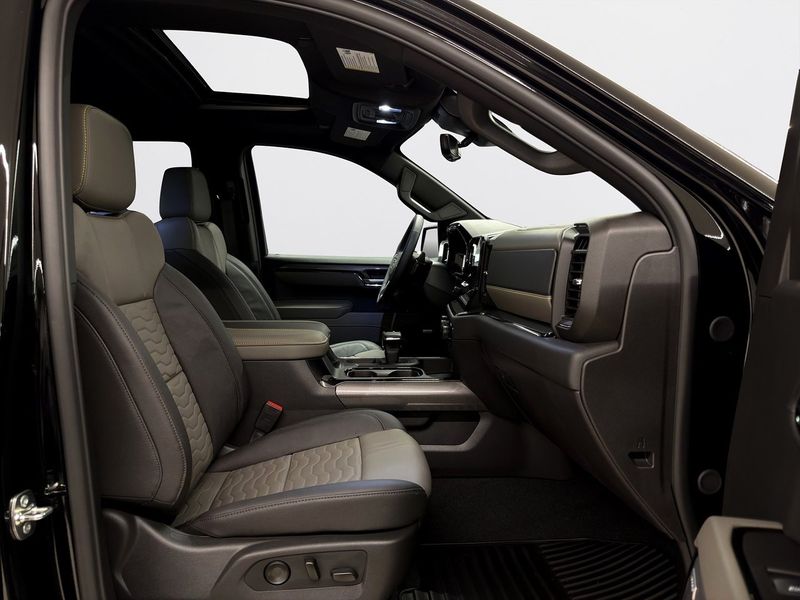 Chevrolet Silverado bild 14