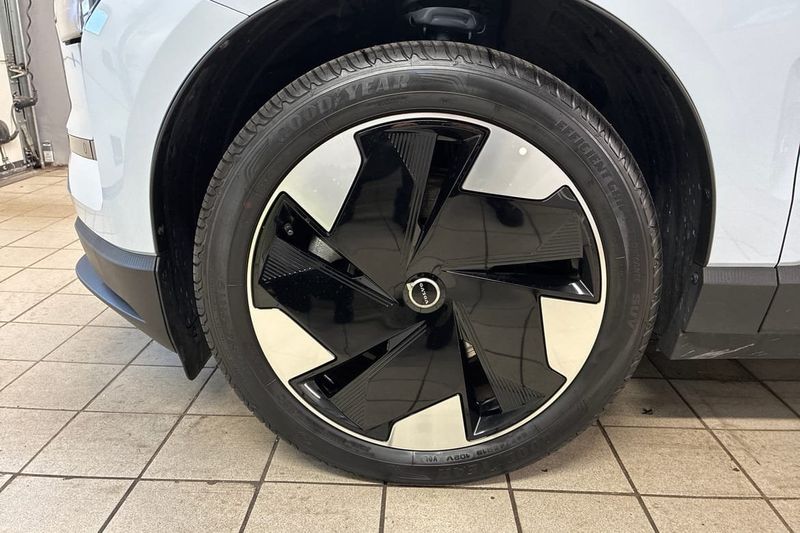 Volvo EX30 bild 17