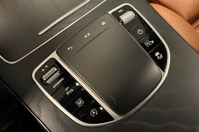 Mercedes GLC220 bild 14