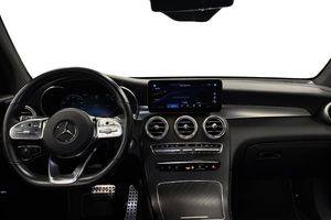 Mercedes GLC220 bild 8