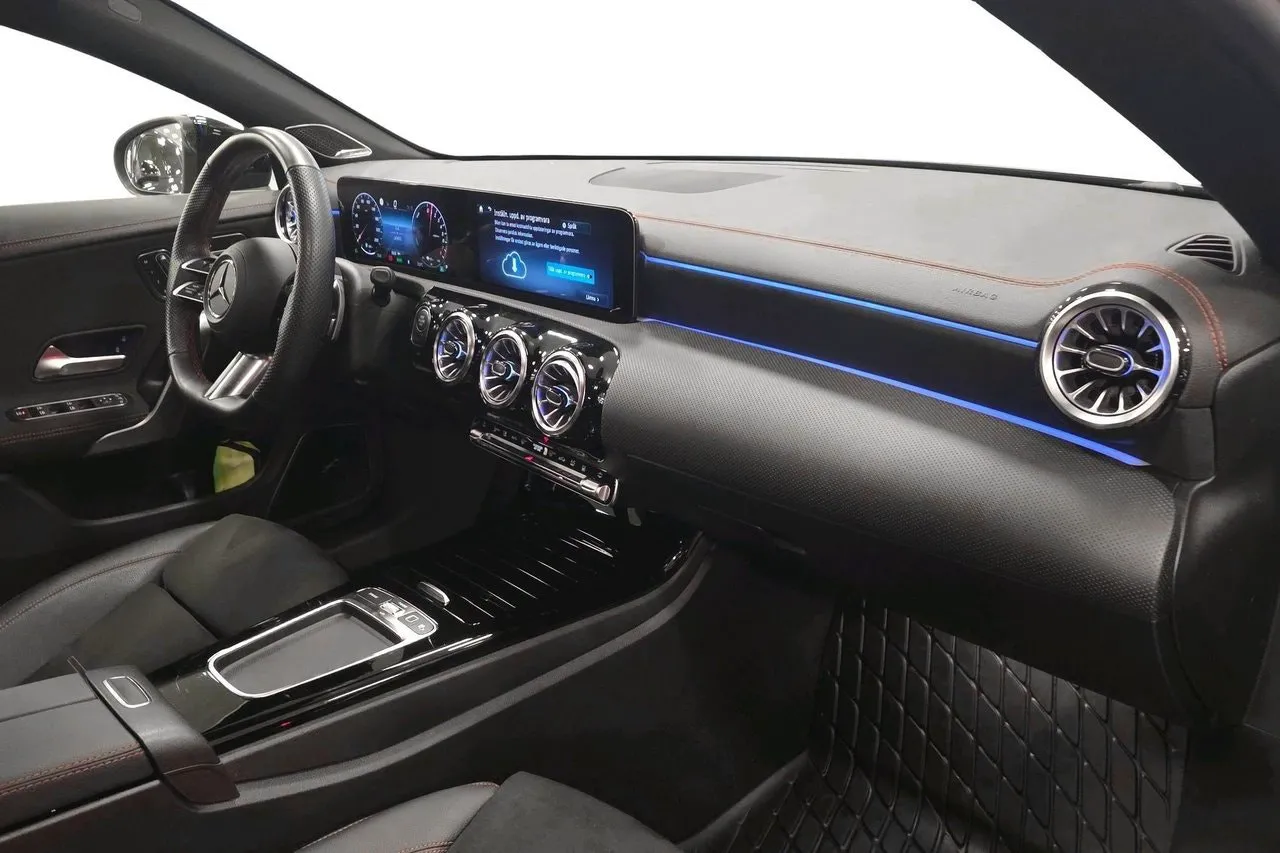 Mercedes CLA250 bild 13