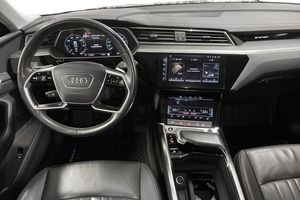 Audi Q8 e-tron bild 13