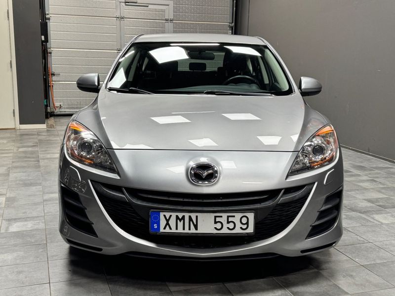 Mazda 3 bild 2